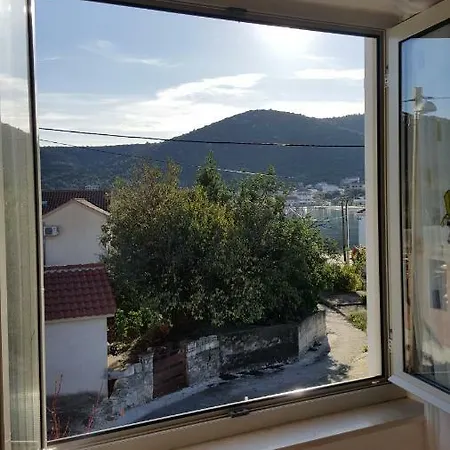 Anka Apartment
